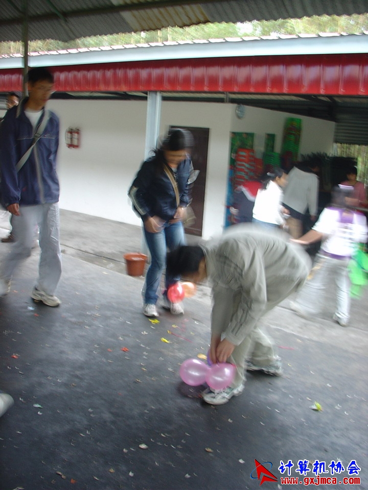 061203SKD924.JPG