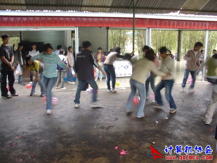 061203SKD934.JPG