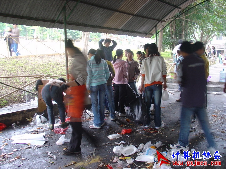 061203SKD967.JPG