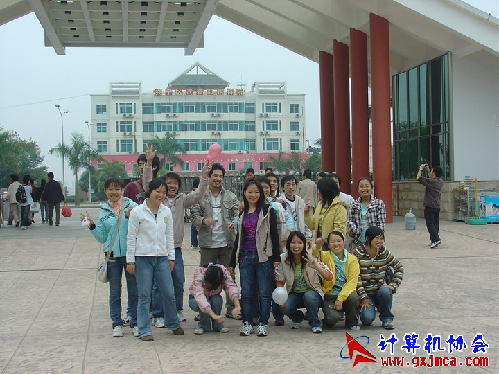 061203SKD977.JPG