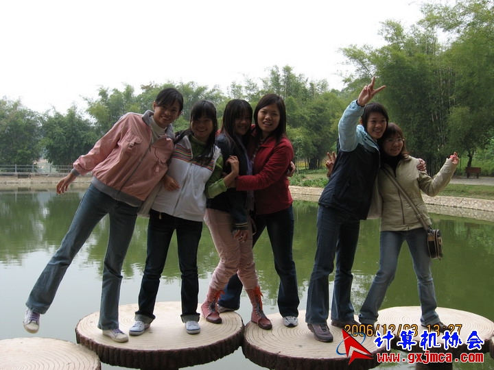 061203SKE1142.JPG