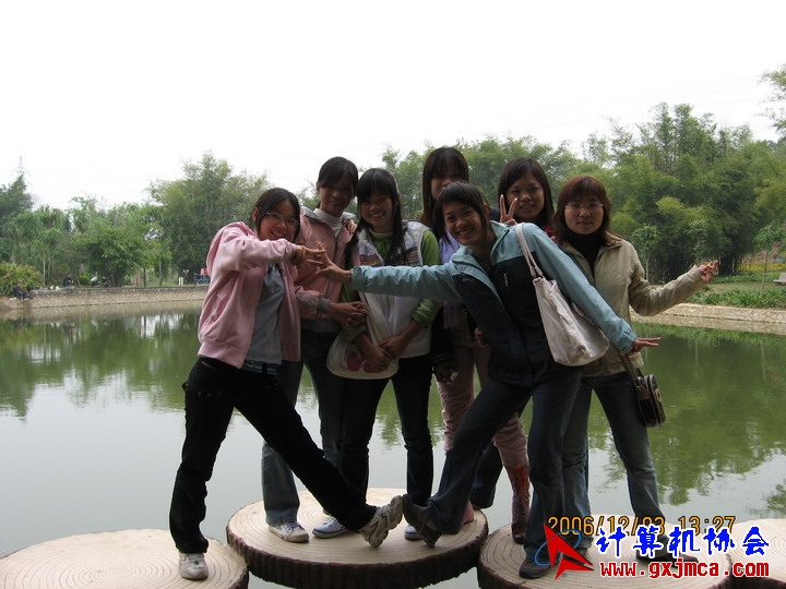 061203SKE1141.JPG