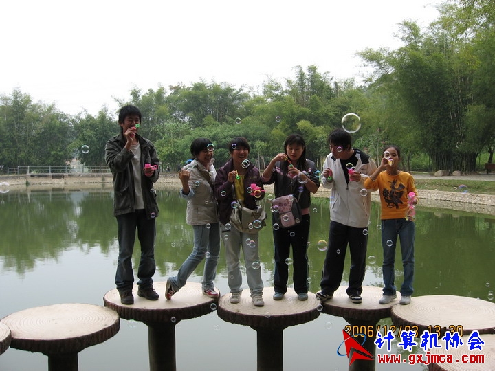 061203SKE1147.JPG