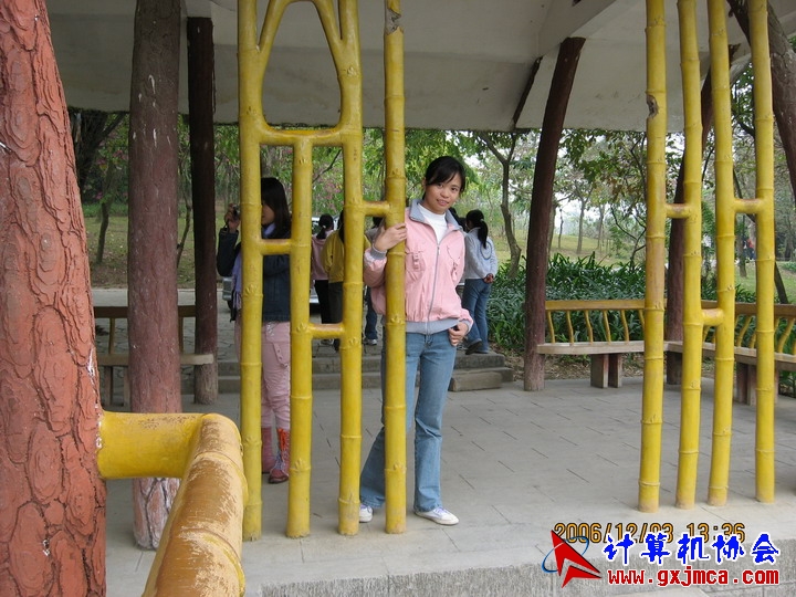 061203SKE1155.JPG