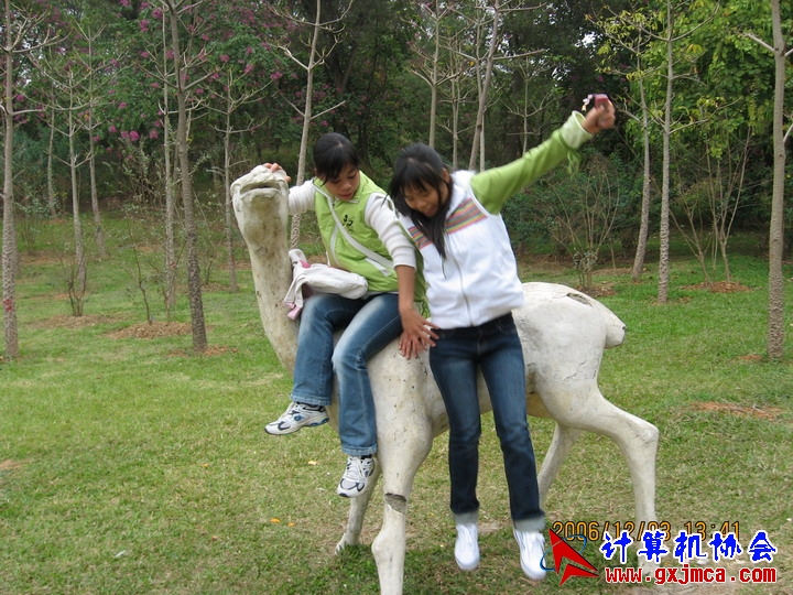 061203SKE1161.JPG