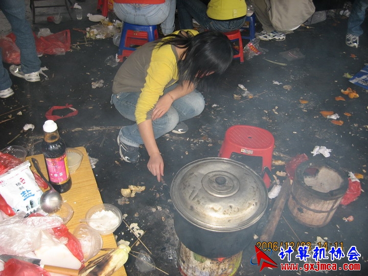 061203SKE1194.JPG