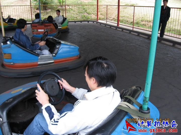 061203SKE1215.JPG