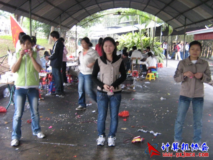 061203SKF1420.jpg