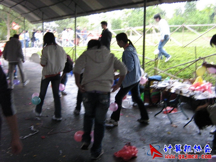 061203SKF1431.jpg