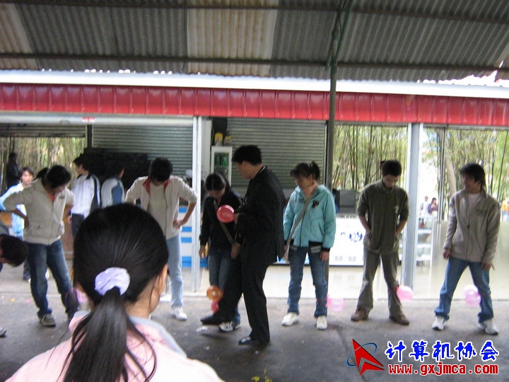 061203SKF1440.jpg