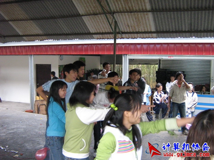 061203SKF1443.jpg