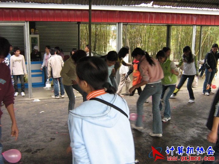 061203SKF1451.jpg