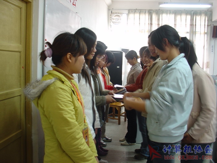 070322BZ105.JPG