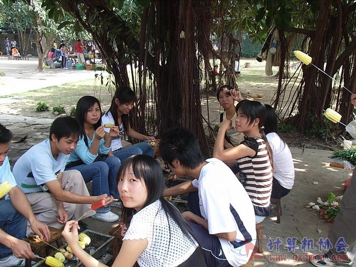 071029XCB015.jpg