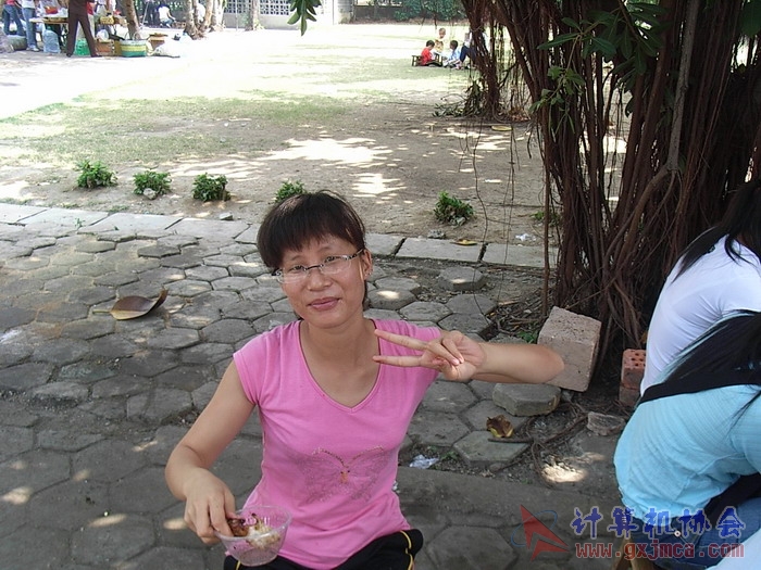 071029XCB017.jpg
