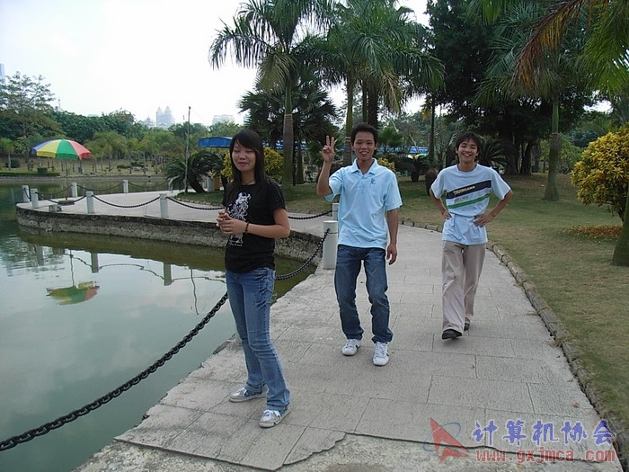 071029XCB085.jpg