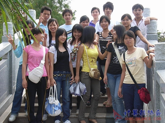 071029XCB152.jpg