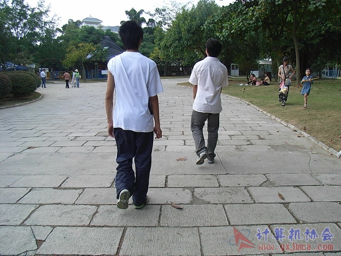 071029XCB171.jpg