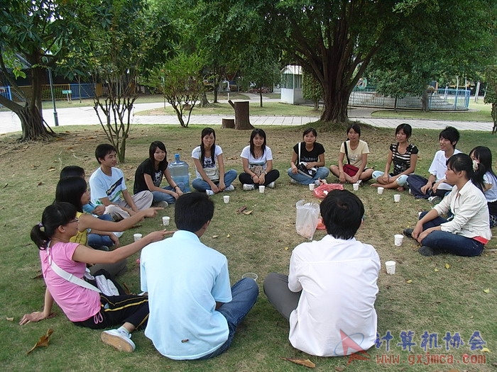 071029XCB215.jpg