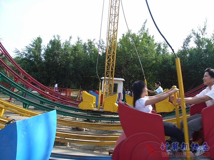 071029XCB285.jpg