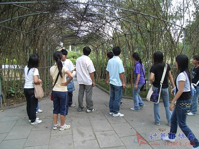 071029XCB302.jpg