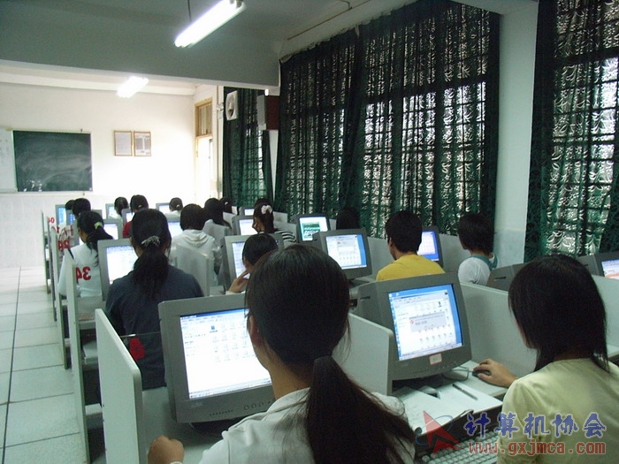 071031DZ12.jpg