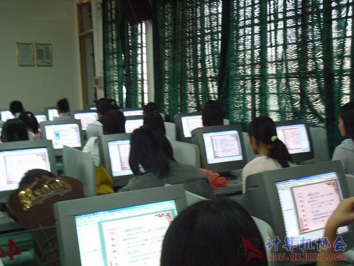 071031DZ32.jpg