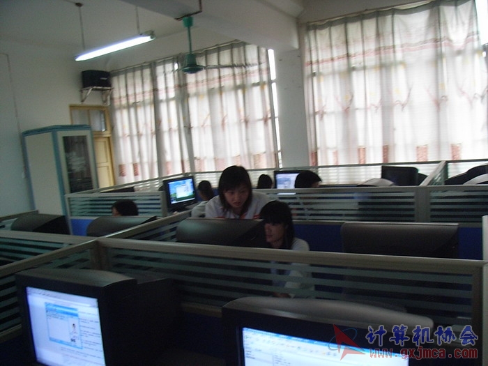 071031DZ35.jpg