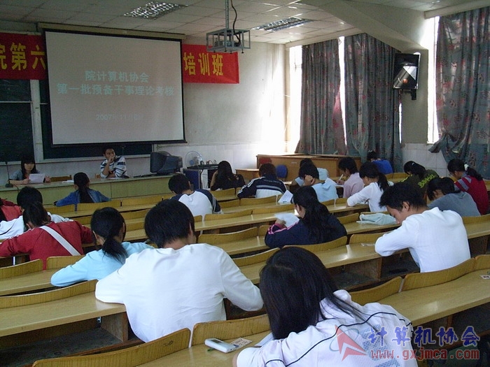 071108CAKH22.jpg