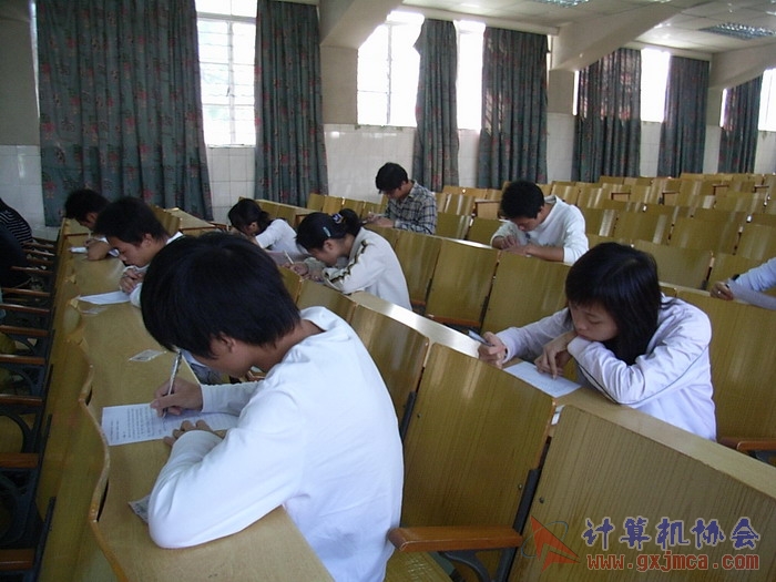 071108CAKH27.jpg
