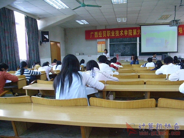 071108CAKH36.jpg