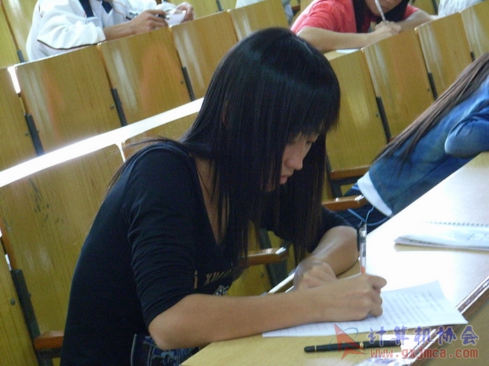071108CAKH66.jpg
