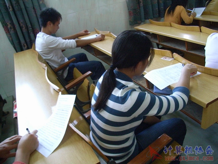 071108CAKH73.jpg