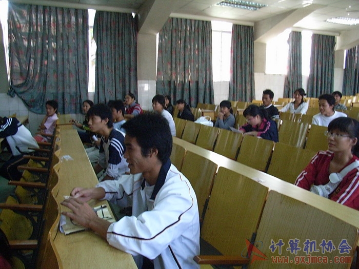 071108CAKH93.jpg