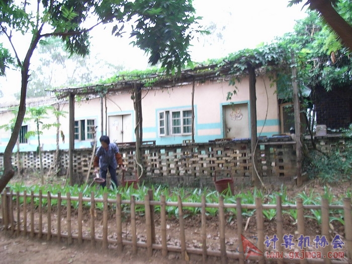071118CA0937.JPG