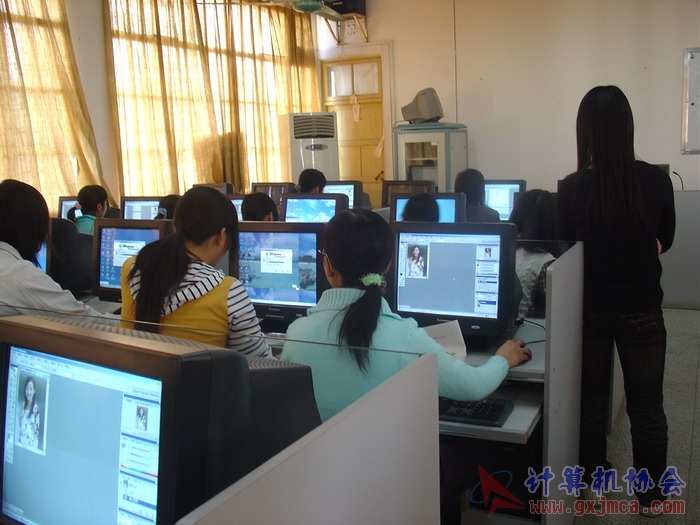 071130CATX14.JPG