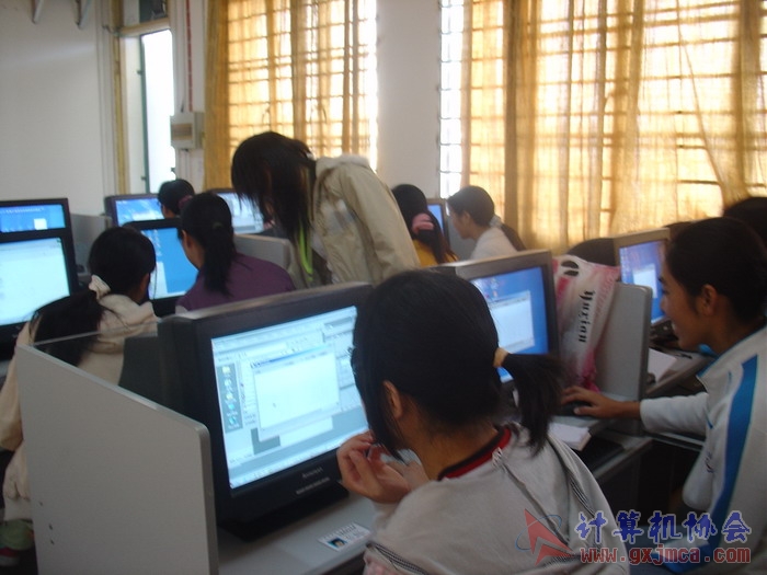 071130CATX13.JPG