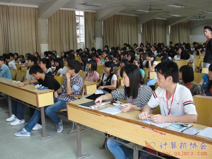 121018cahy21.JPG