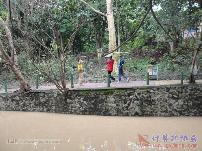 121202cagb059.JPG