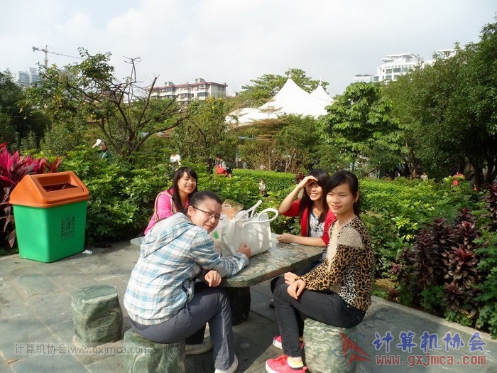 121216wlb200.JPG