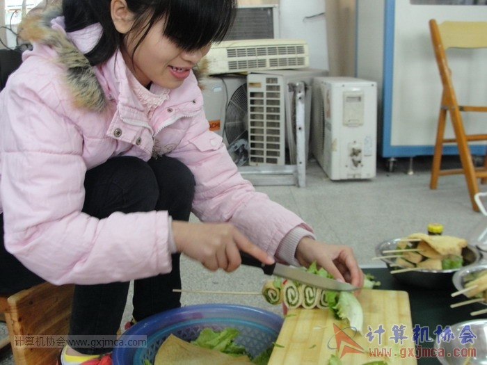 121222sk70.JPG