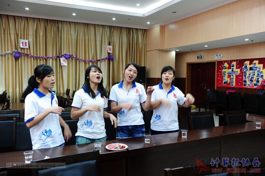 130614bzn1911.JPG