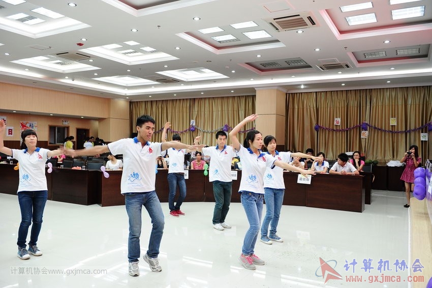 130614bzn1976.JPG