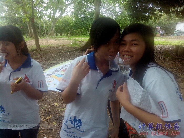 140426ca2048.jpg