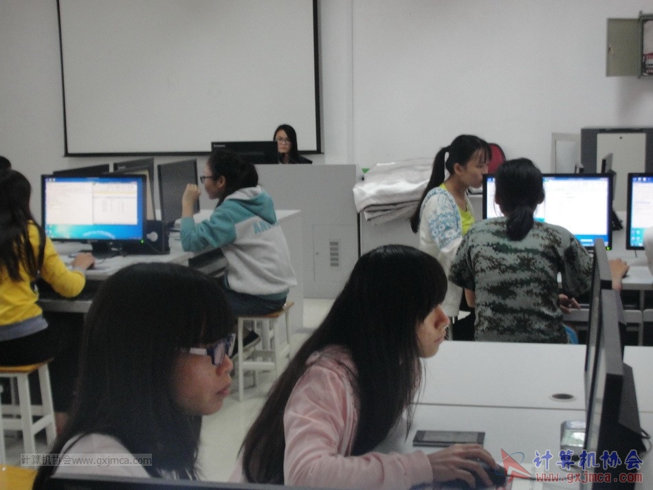 151202el70.JPG