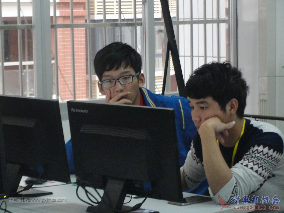 151202el75.JPG