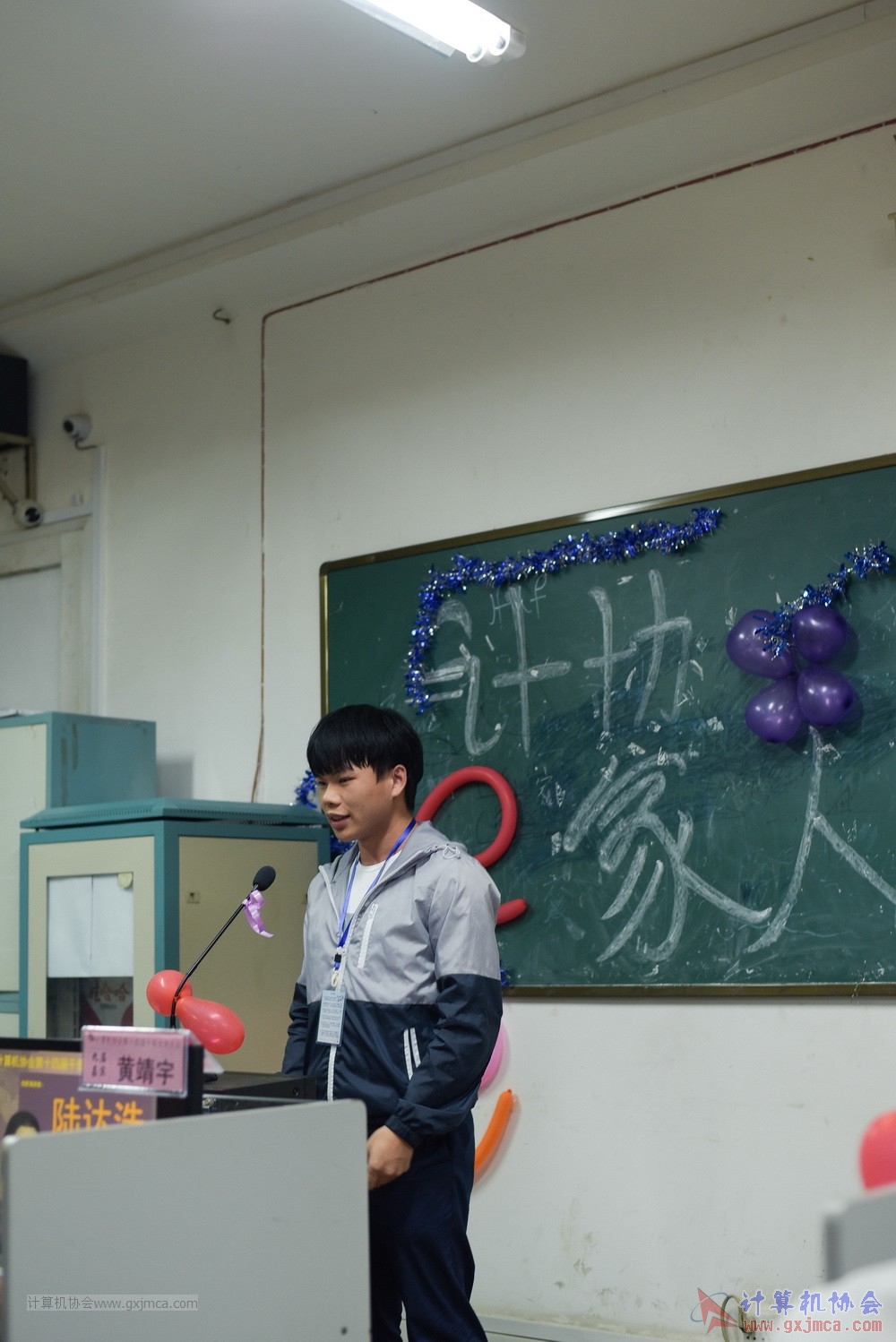 170422XH14JGBJX42.jpg