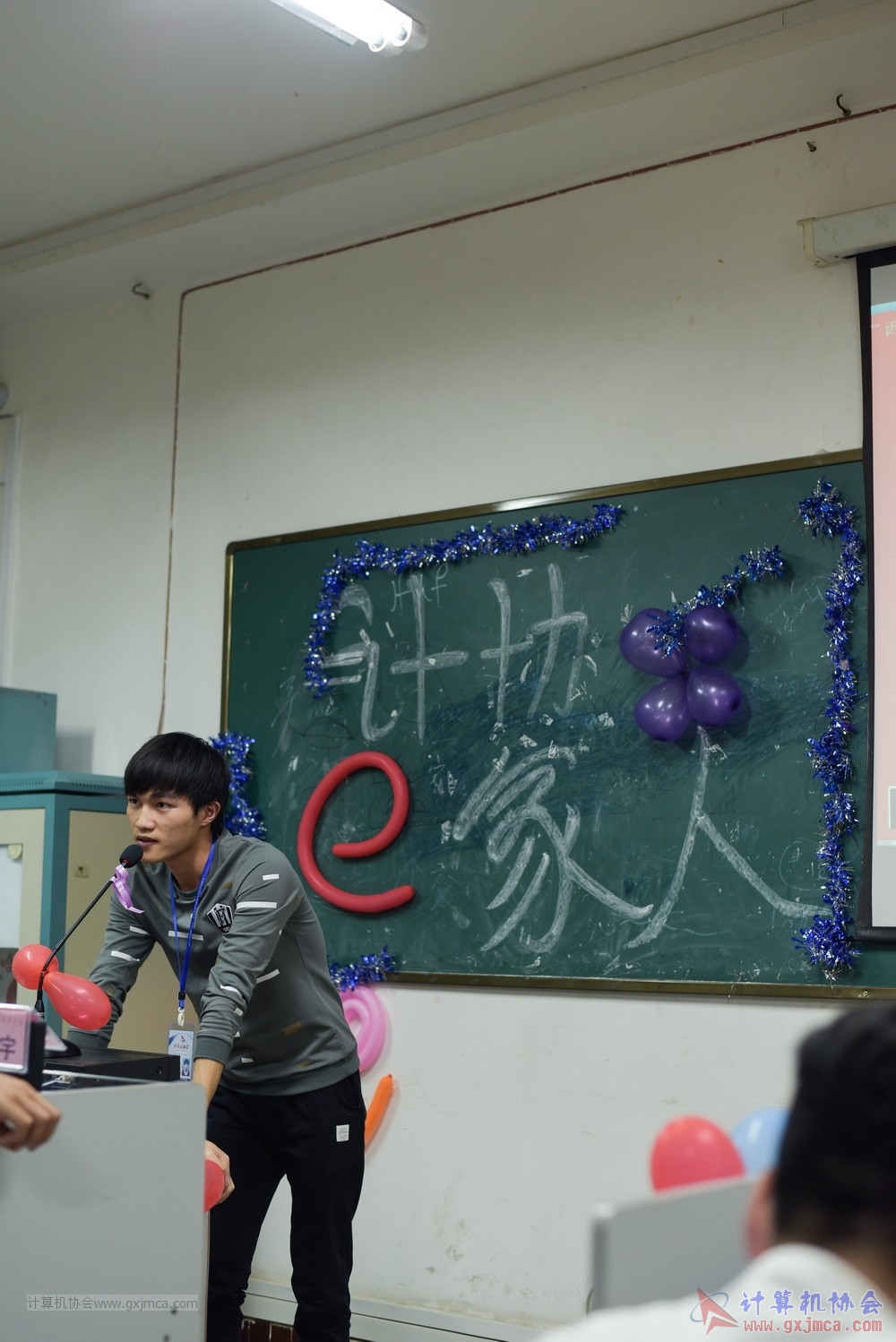 170422XH14JGBJX45.jpg