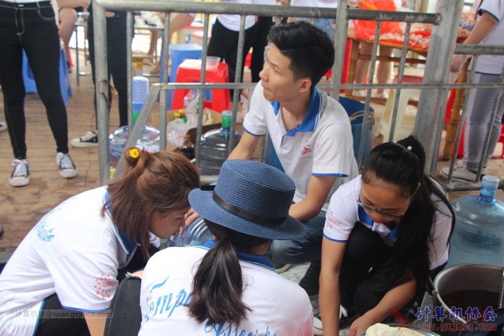 170514zqd2156.JPG