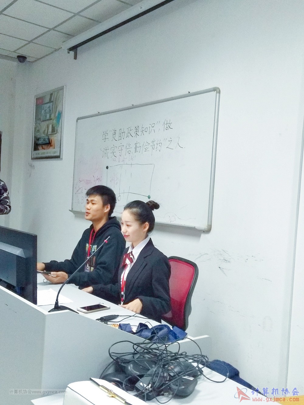 171123lypx326.jpg